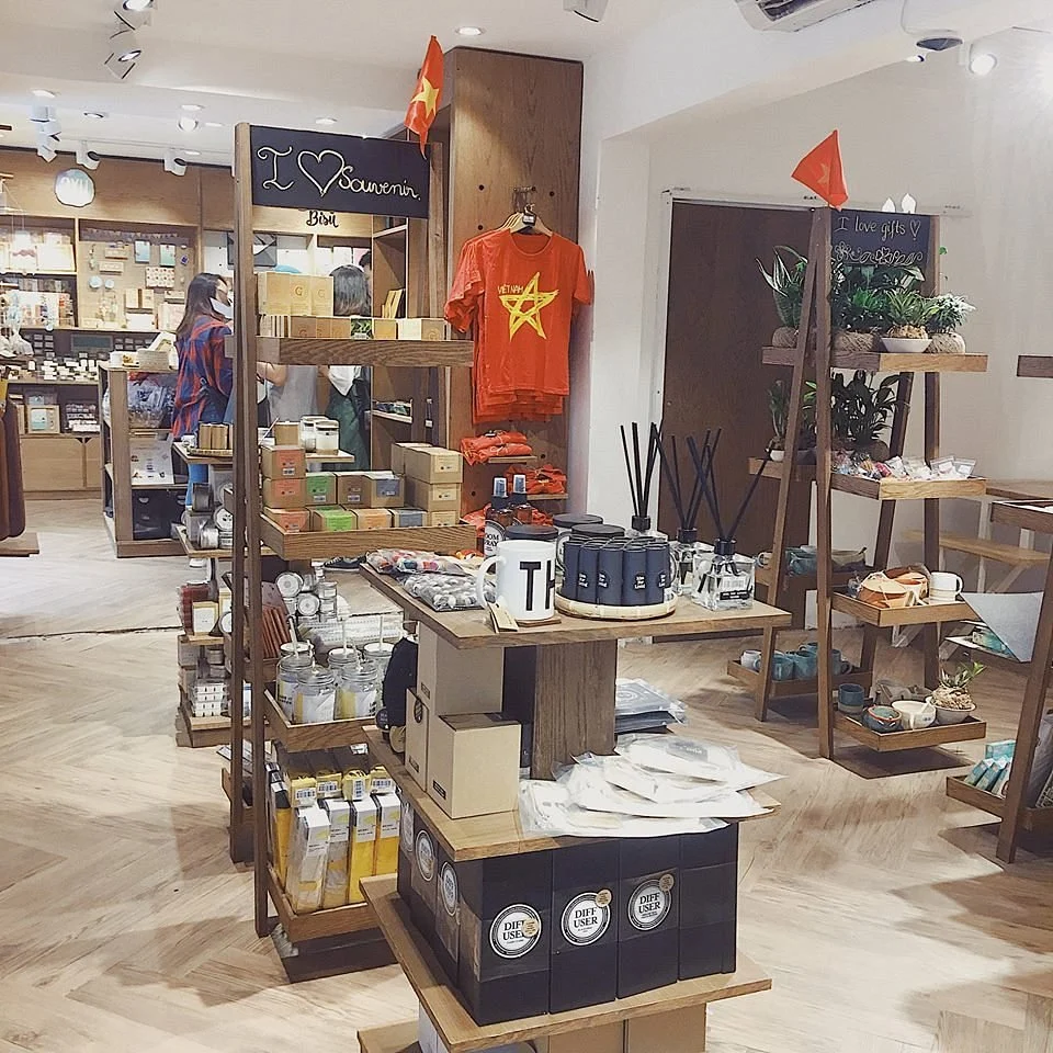 Store Left